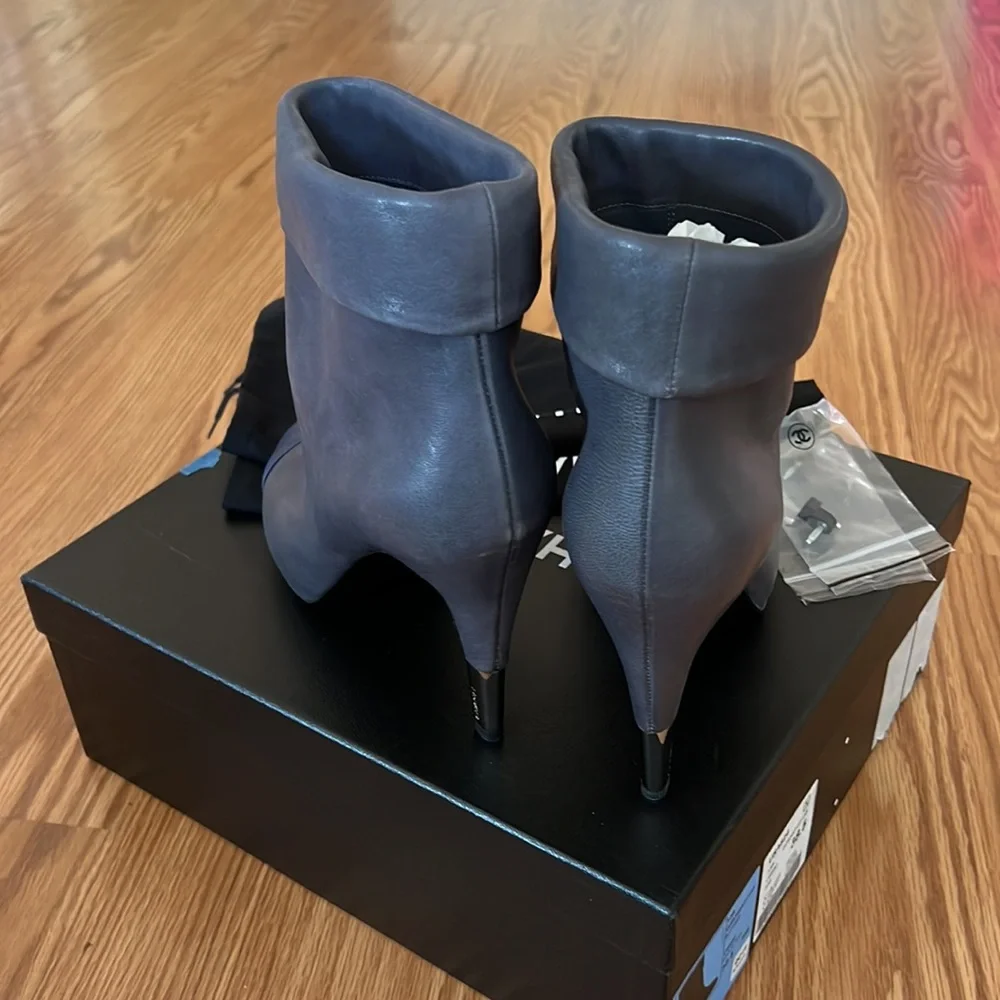 RARE CHANEL Leather Ankle Boots | Fall/Winter 2013 | Karl Lagerfeld | New